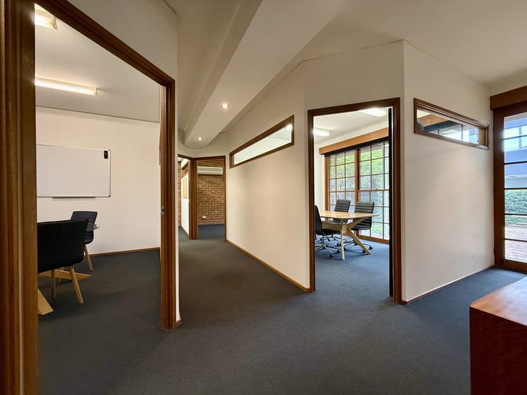Click to view all images Ground Floor Unit 2/15 Torrens Street Braddon ACT 2612 - Image 1