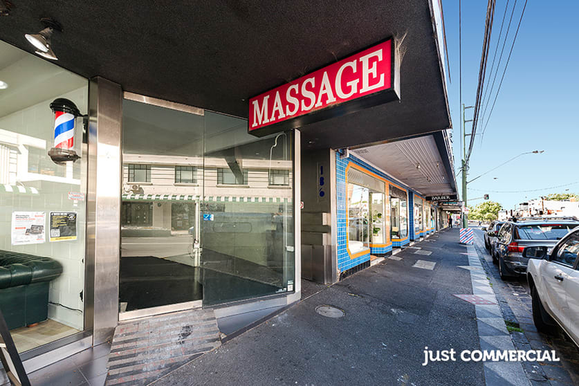 Click to view all images 2/186 Barkly Street St Kilda VIC 3182 - Image 1