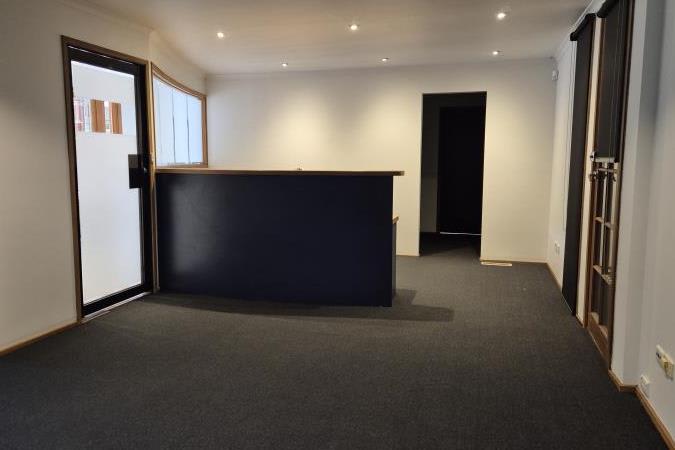 Click to view all images 15 Torrens Street Braddon ACT 2612 - Image 3