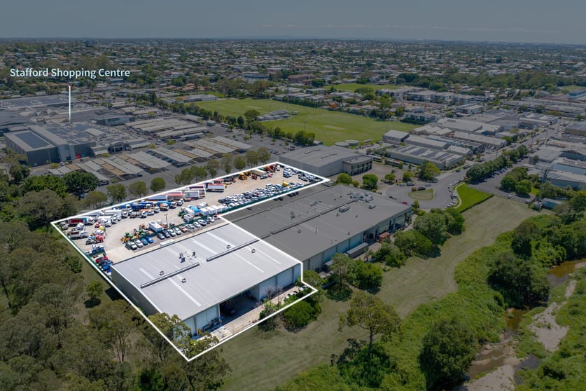 Click to view all images 57 Hayward Street Stafford QLD 4053 - Image 2