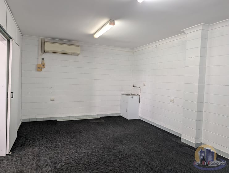 Click to view all images Shop 4/46 Maryborough Street Bundaberg Central QLD 4670 - Image 3