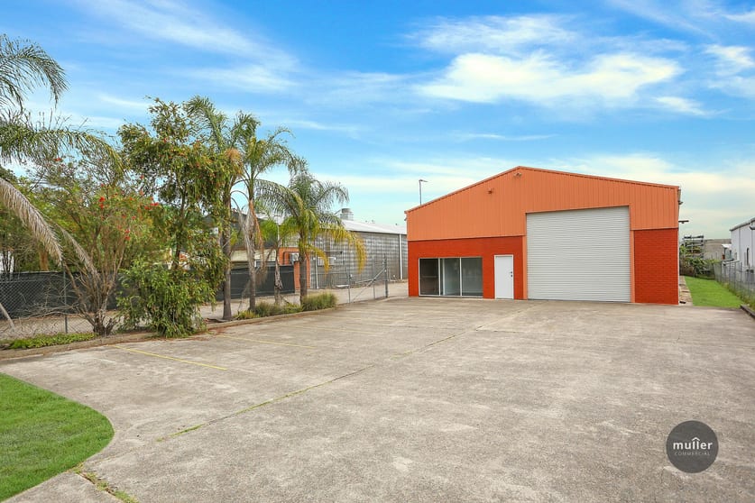 Click to view all images 2/3 Blackman Crescent South Windsor NSW 2756 - Image 1