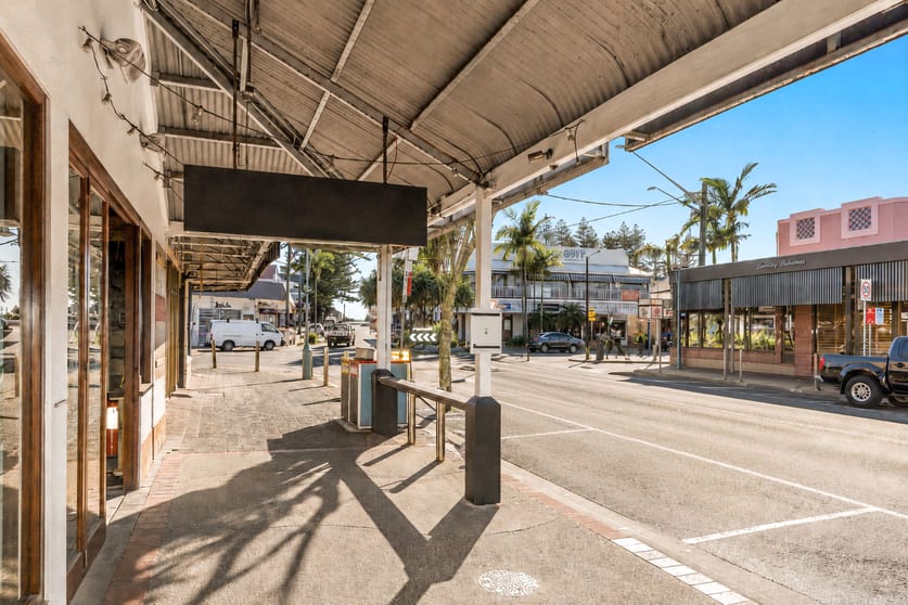 Click to view all images 2/18 Jonson Street Byron Bay NSW 2481 - Image 2