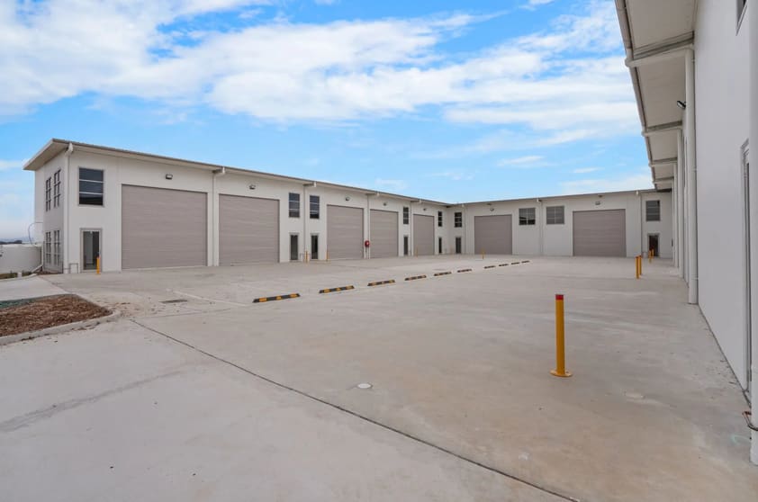 Click to view all images Unit 7/5 Transit Avenue Tamworth NSW 2340 - Image 2
