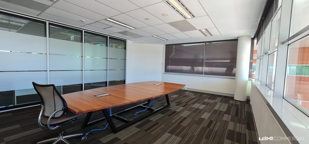 Click to view all images 70 Kent Street Deakin ACT 2600 - Image 2