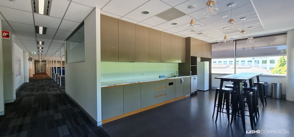 Click to view all images 70 Kent Street Deakin ACT 2600 - Image 3
