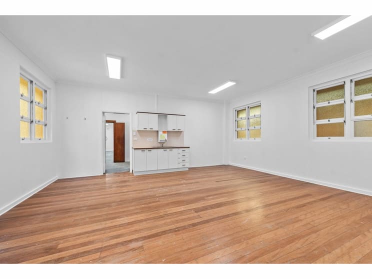 Click to view all images 351 Wickham Terrace Spring Hill QLD 4000 - Image 3