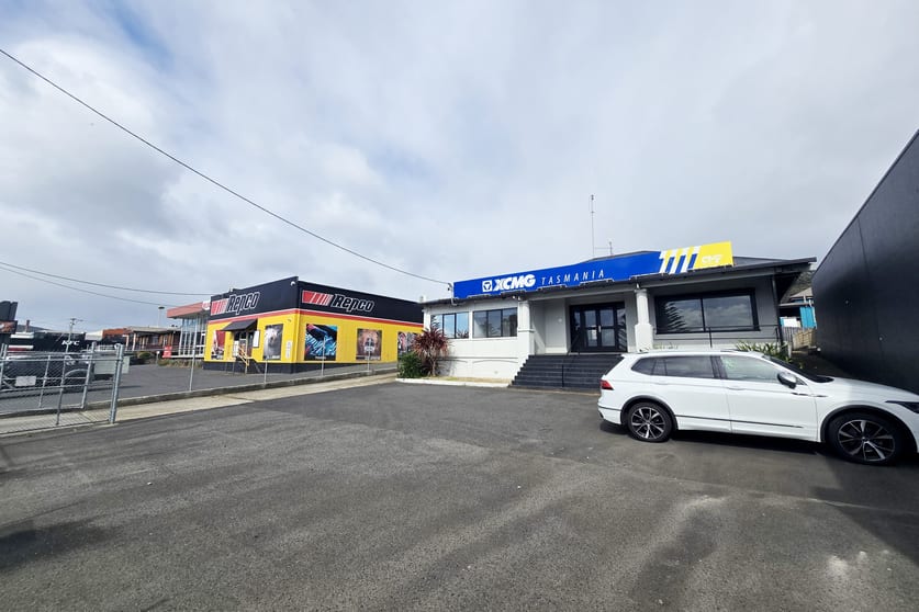 Click to view all images 47 Marine Terrace South Burnie TAS 7320 - Image 3