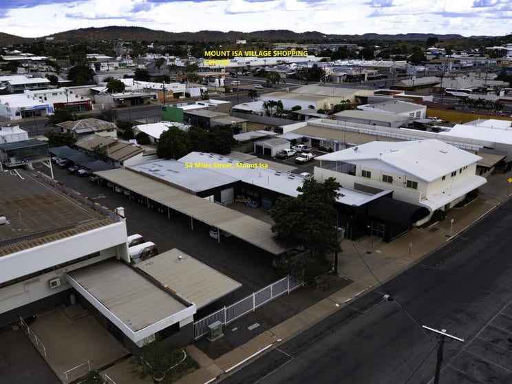 Click to view all images 54 Miles Street Mount Isa QLD 4825 - Image 3