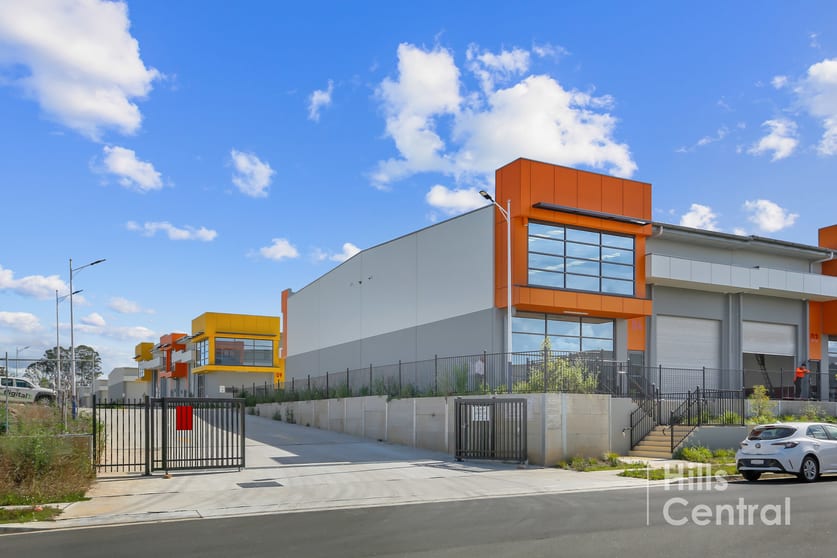 Click to view all images 9/277-279 Annangrove Road Annangrove NSW 2156 - Image 2