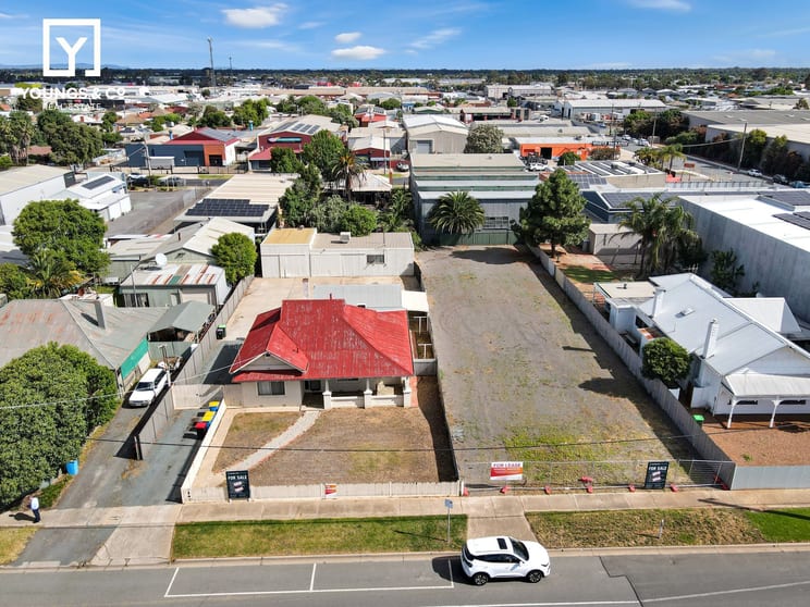 Click to view all images 22-24 Old Dookie Road Shepparton VIC 3630 - Image 2