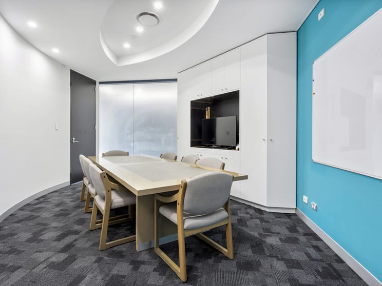 Click to view all images 1.06/29-31 Solent Circuit Norwest NSW 2153 - Image 3