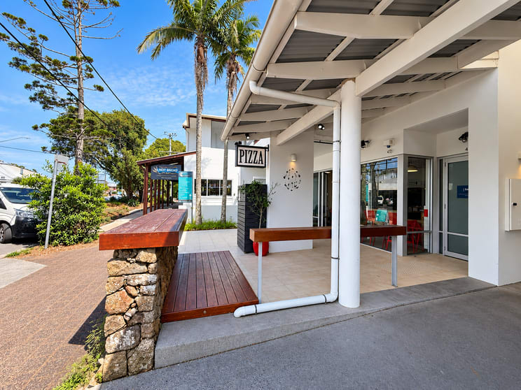 Click to view all images 2/3 Marvell Street Byron Bay NSW 2481 - Image 3