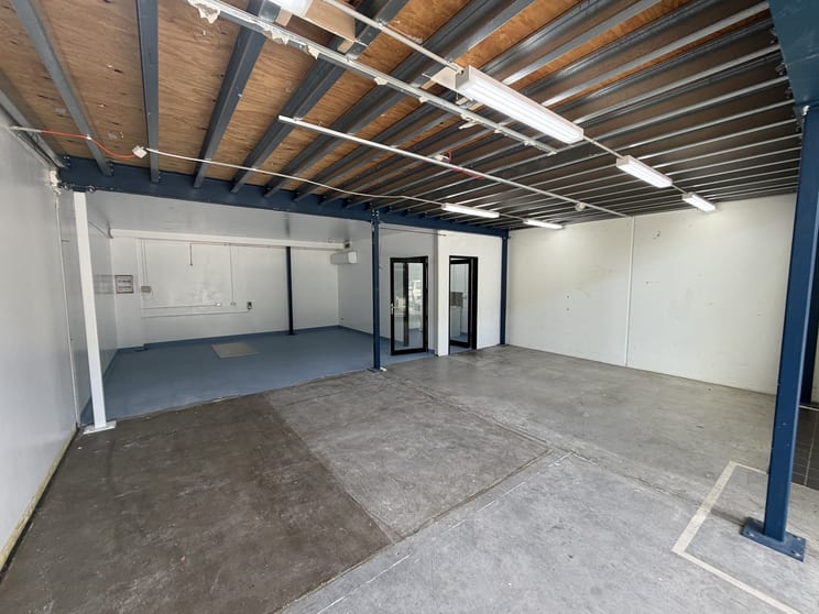 Click to view all images D3/15 Narabang Way Belrose NSW 2085 - Image 3