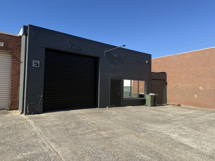 Click to view all images 3/25 Norwich Avenue Thomastown VIC 3074 - Image 2