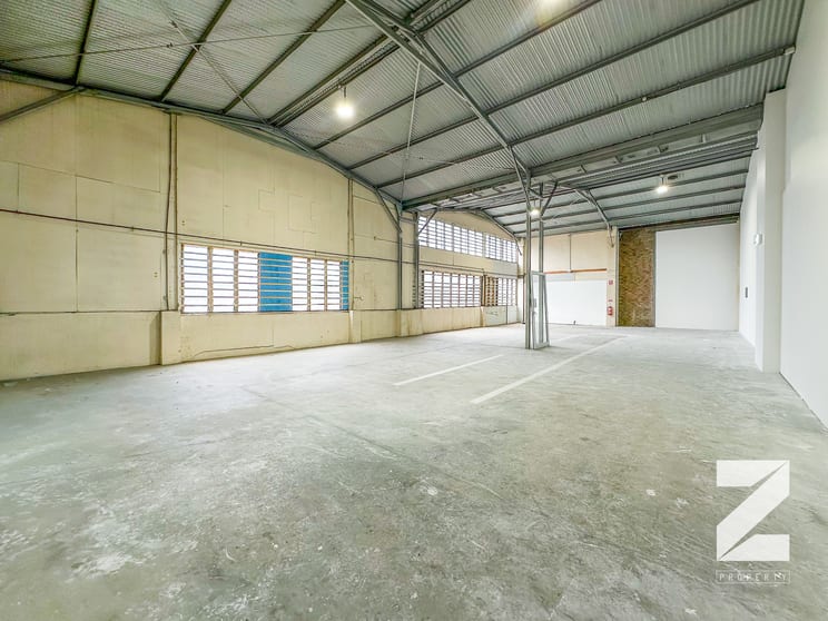 Click to view all images 16 Balaclava Street Woolloongabba QLD 4102 - Image 3