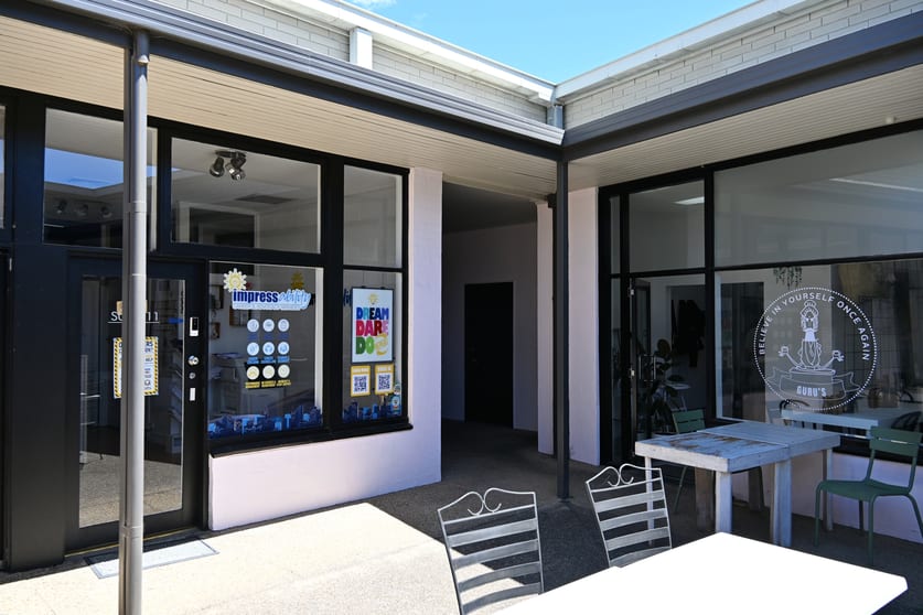 Click to view all images 10/137 High Street Wodonga VIC 3690 - Image 3