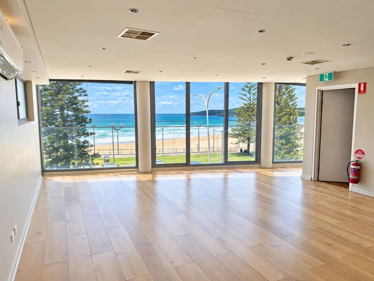Click to view all images 2/176 Marine Parade Maroubra NSW 2035 - Image 1