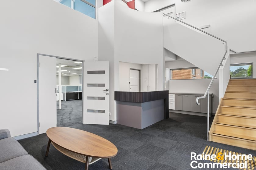 Click to view all images 10 Hall Street Chermside QLD 4032 - Image 2