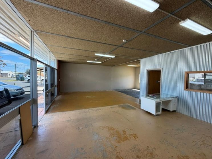 Click to view all images 1/45 Barlee Street Busselton WA 6280 - Image 3