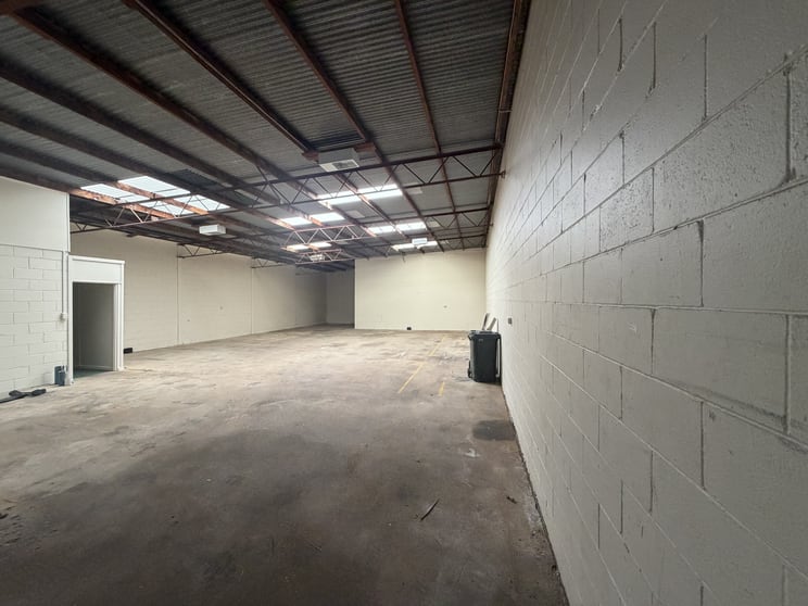 Click to view all images 16/18-28 Gray Street Kilkenny SA 5009 - Image 3