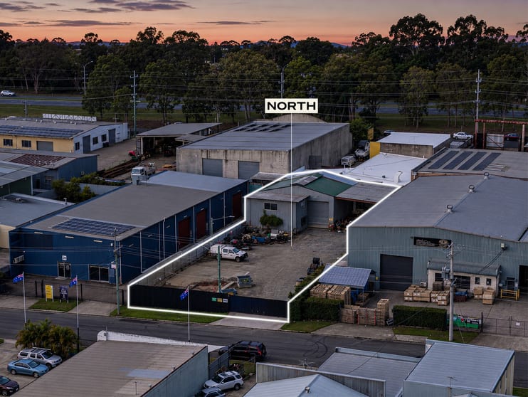 Click to view all images 18 Brewer Street Clontarf QLD 4019 - Image 3
