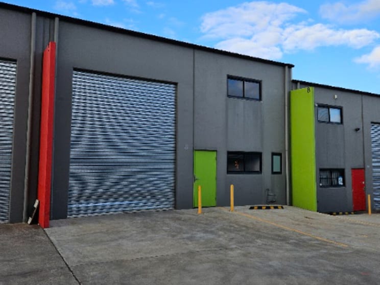 Click to view all images Unit 8/17 Old Dairy Close Moss Vale NSW 2577 - Image 1