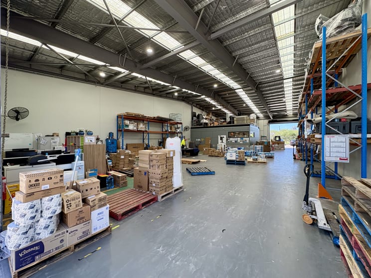 Click to view all images Unit 3, 10 Riverside Drive Mayfield West NSW 2304 - Image 3