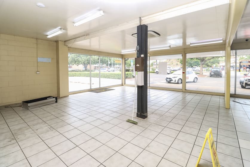 Click to view all images Shop 1/17-19 Simpson Street Mount Isa QLD 4825 - Image 3