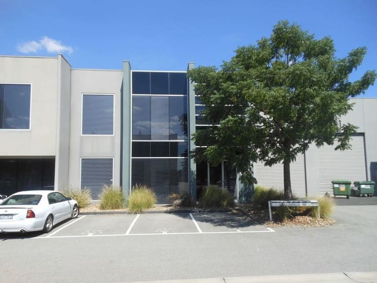 Click to view all images 2/2 Keysborough Close Keysborough VIC 3173 - Image 1
