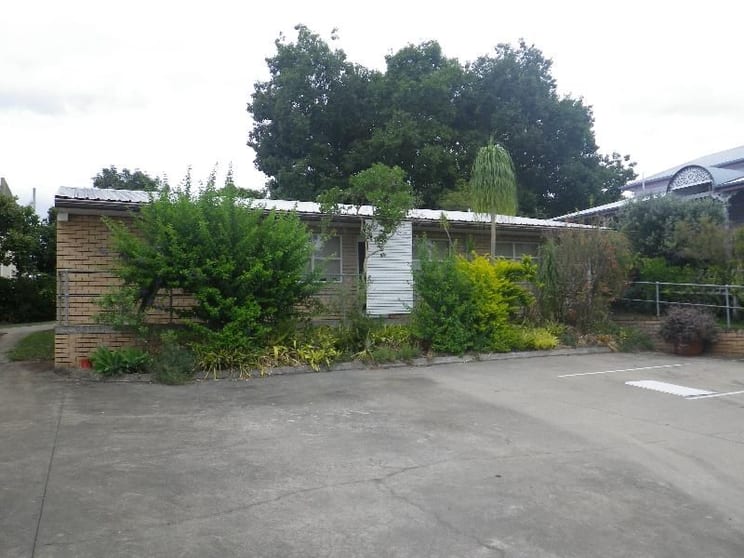 Click to view all images 11 Duckett St Beaudesert QLD 4285 - Image 1
