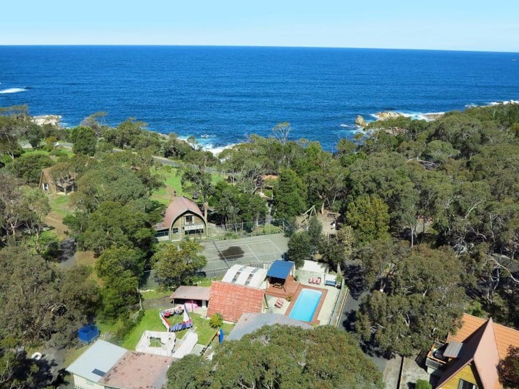 Click to view all images 30 Foster Street Bicheno TAS 7215 - Image 2
