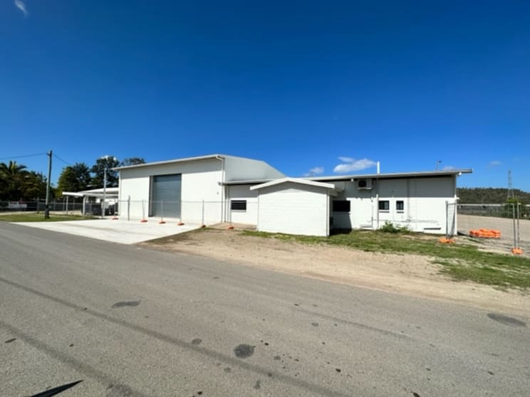 Click to view all images 9-15 Bessemer Street Stuart QLD 4811 - Image 1
