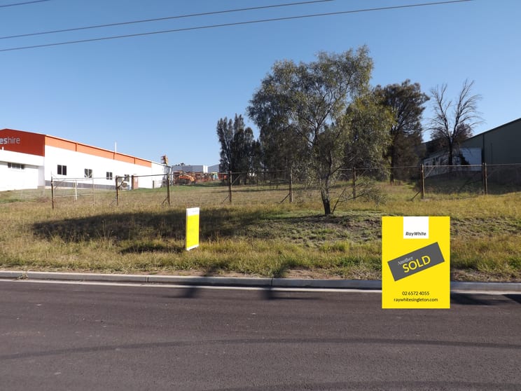 Click to view all images 20 Wallarah Road Muswellbrook NSW 2333 - Image 1