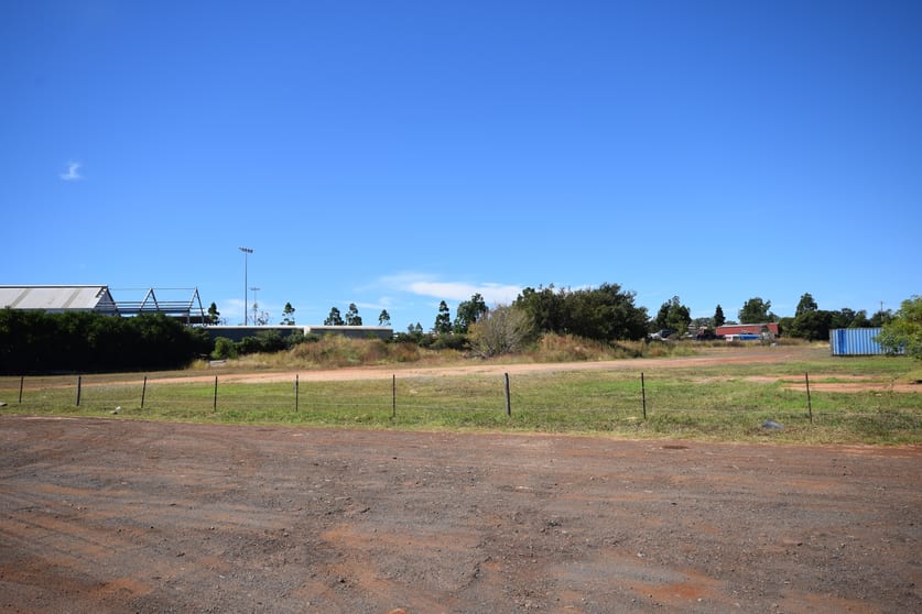 Click to view all images 32 Cambooya Street Drayton QLD 4350 - Image 3