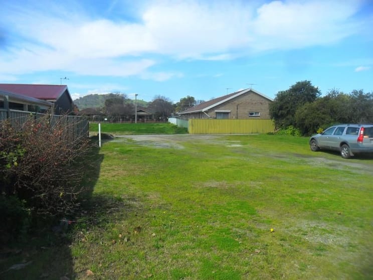 210 Beechworth Road Wodonga VIC 3690 - Image 3