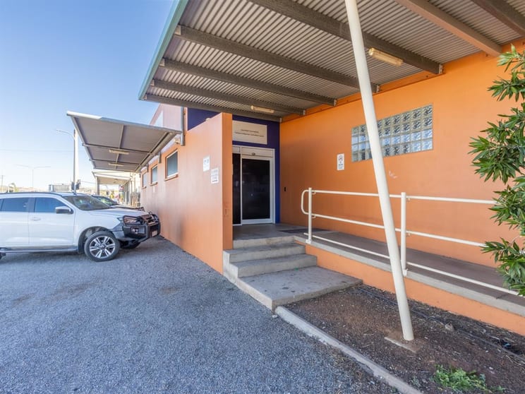 Click to view all images 42-44 Simpson Street Mount Isa QLD 4825 - Image 1