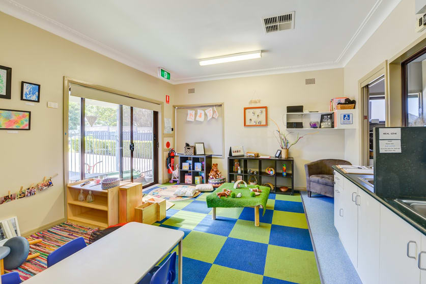 Click to view all images 8 Patrick Street Tamworth NSW 2340 - Image 2