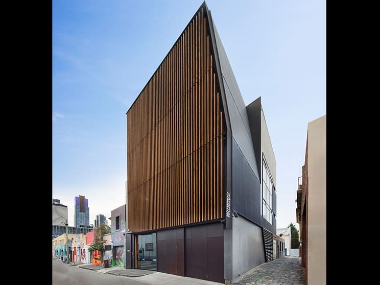 Click to view all images 21 Yarra Place South Melbourne VIC 3205 - Image 2