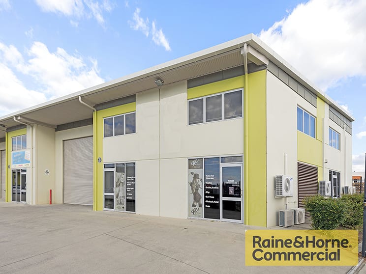 Click to view all images Office-13/9-11 Redcliffe Gardens Drive Clontarf QLD 4019 - Image 1