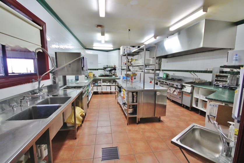 Click to view all images Part 161 Henry Lawson Way Young NSW 2594 - Image 3