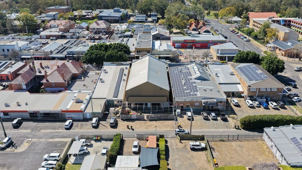 Click to view all images 161 Balo Street Moree NSW 2400 - Image 2