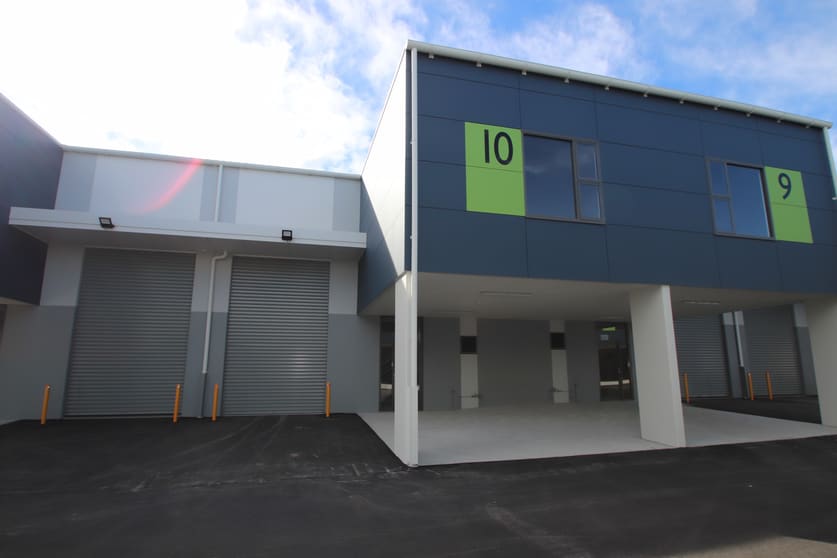Click to view all images 10/10-12 Sylvester Avenue Unanderra NSW 2526 - Image 1