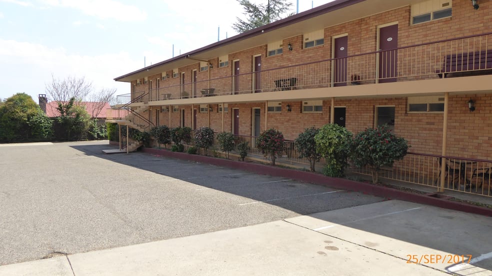 Click to view all images Armidale NSW 2350 - Image 2