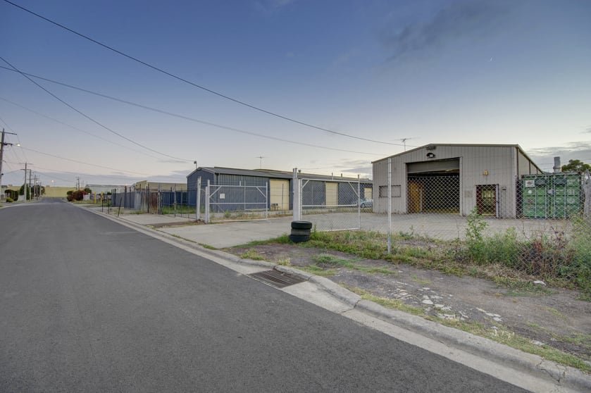 Click to view all images 4 Seabright Street North Shore VIC 3214 - Image 3