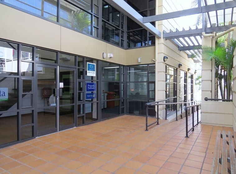 Click to view all images 2B/10 Vine Street Clayfield QLD 4011 - Image 2