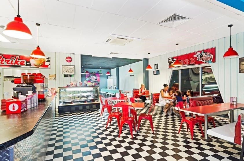 Click to view all images 101 Bamford Lane Townsville City QLD 4810 - Image 2