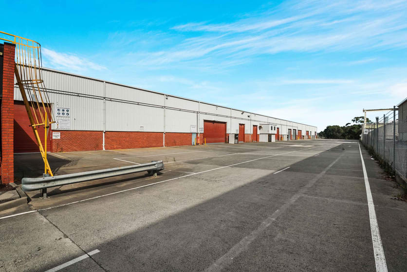 Click to view all images 180-186 Colchester Road Bayswater North VIC 3153 - Image 3