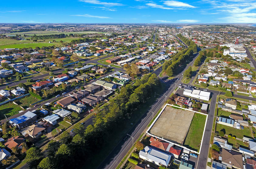 Click to view all images 435-439 Raglan Parade Warrnambool VIC 3280 - Image 2