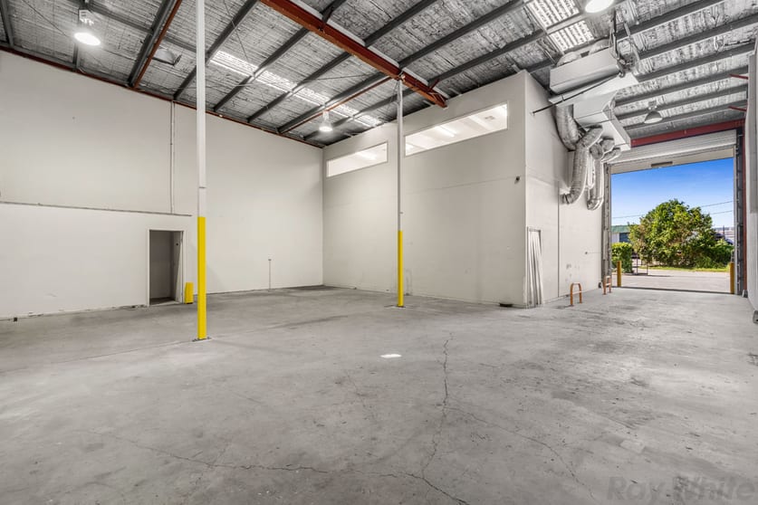 Click to view all images 32 Porter Street Hemmant QLD 4174 - Image 2